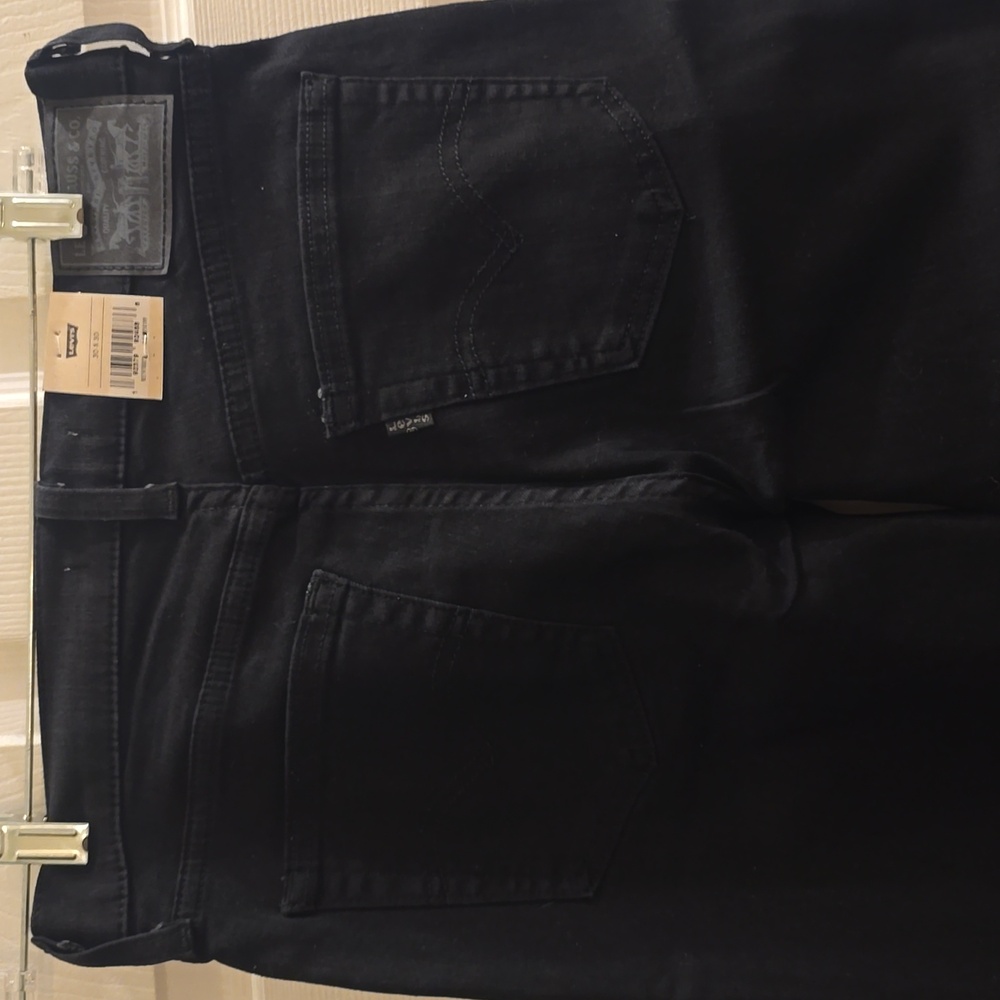 Levi's Women's Skinny Jeans - Black - Picture 6 of 7